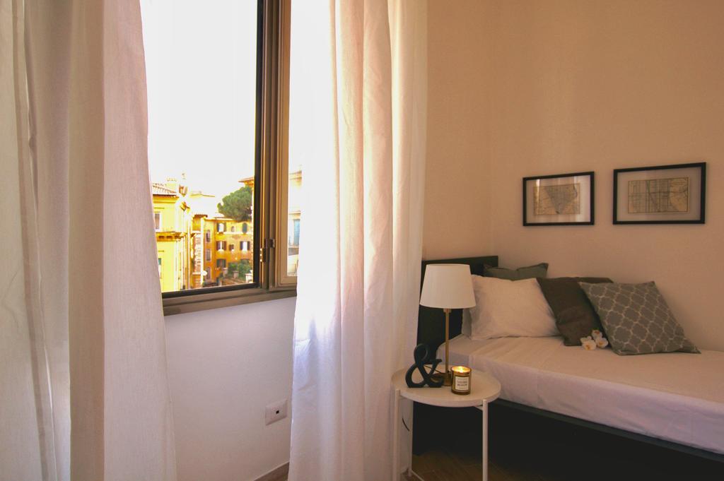 Ostia Holiday Domus In Laterano Róma Kültér fotó